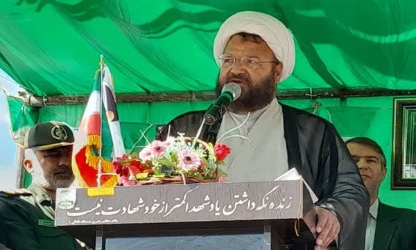 ایرانی غیور زیر بار ظلم جنایتکاران نخواهد رفت