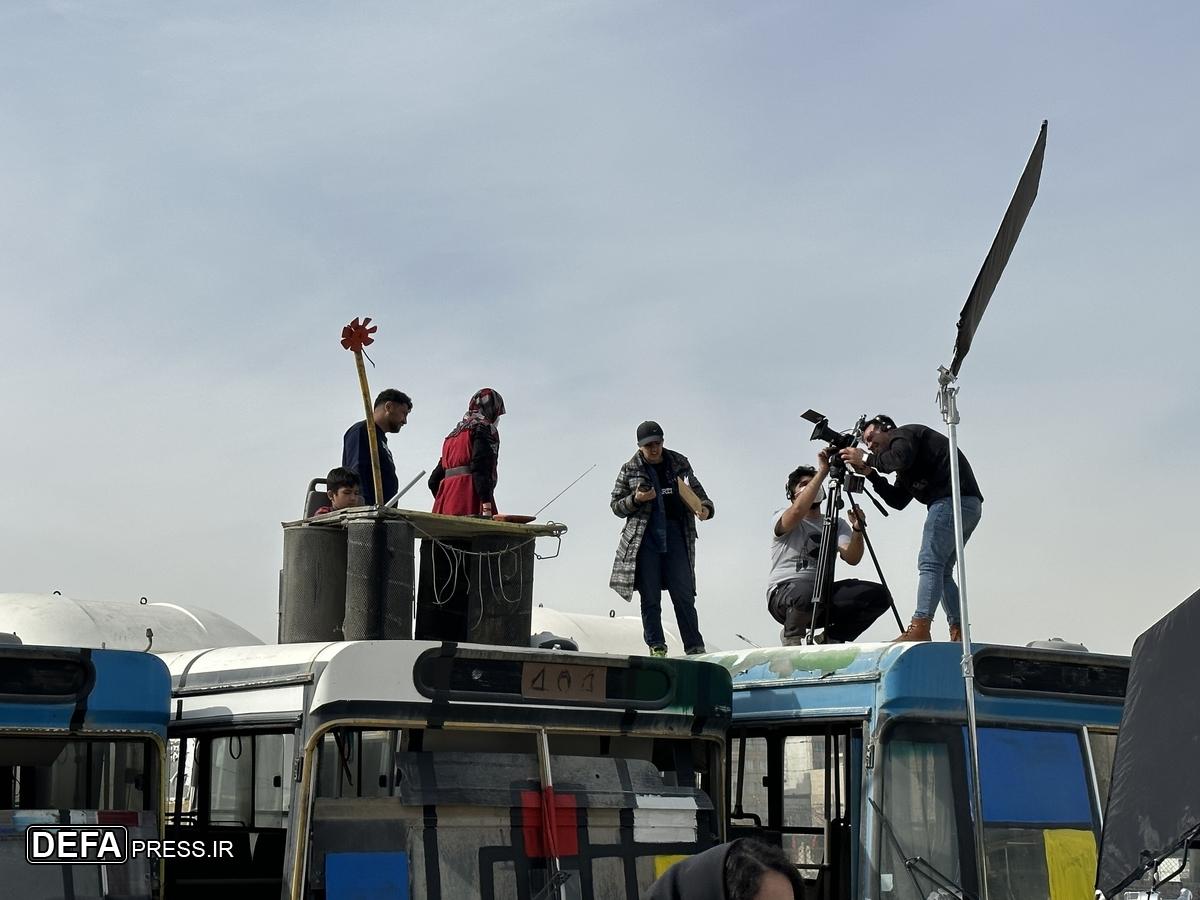 فیلم کوتاه، فرصت تجربه‌گرایی در اختیارم می‌گذاردترکیب رقابت المپیک و میدان جنگ در فیلم کوتاه «تفنگ چخوف»