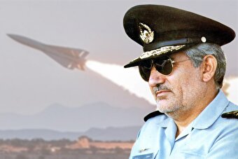 صوت/ مکالمه شهید «منصور ستاری» با تیم پدافند هوایی