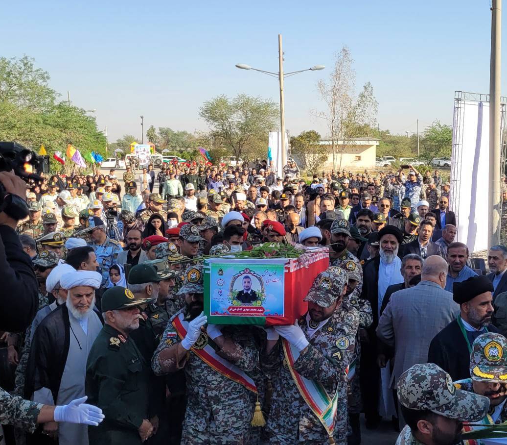 برگزاری آیین تشییع و خاکسپاری شهید راه قدس «محمدمهدی شاهرخی‌فر» در شوشتر