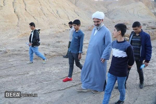 طبیعت‌گردی اعضای منتخب اتحادیه انجمن‌های اسلامی دانش‌آموزان استان سمنان به‌همراه نماینده رهبر معظم انقلاب در استان
