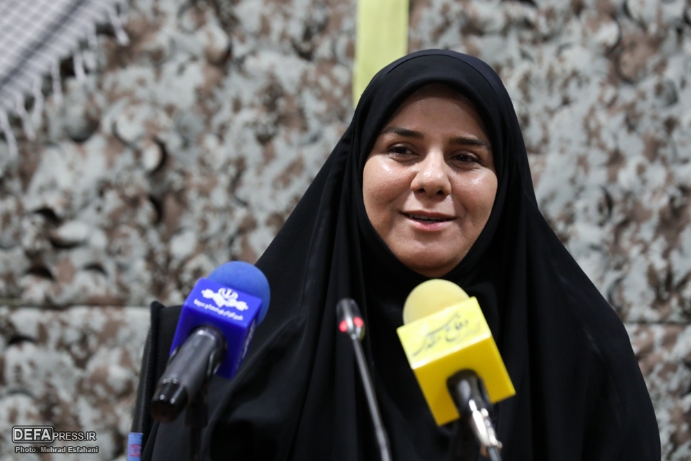 نویسنده کتاب دمشق شهر عشق: «نوشتن»، سلاحی برای انتقام حاج قاسم/ شیرین‌ترین خاطره‌ام از کتاب «جلال‌آباد» دستور مستقیم رهبر معظم انقلاب اسلامی برای نگارش آن بوده است