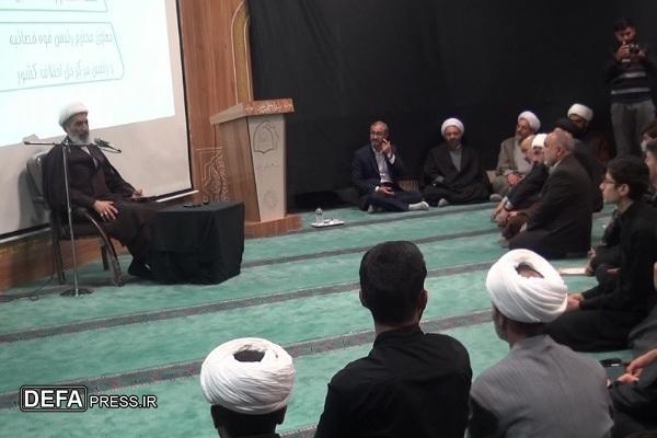 مسلمانان باید برای تقویت جبهه ولایت تلاش کنند