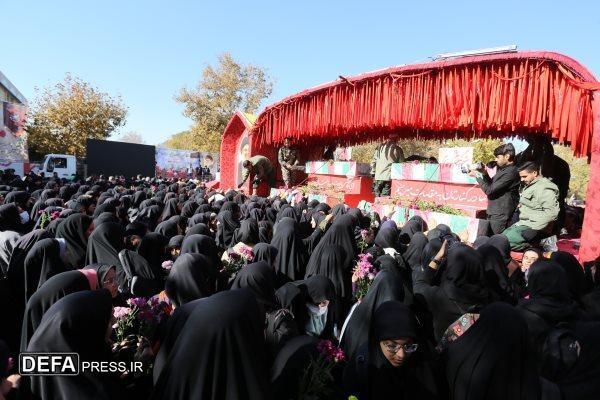 تصاویر/ مراسم استقبال و وداع با پیکر شهدای گمنام در سراسر کشور