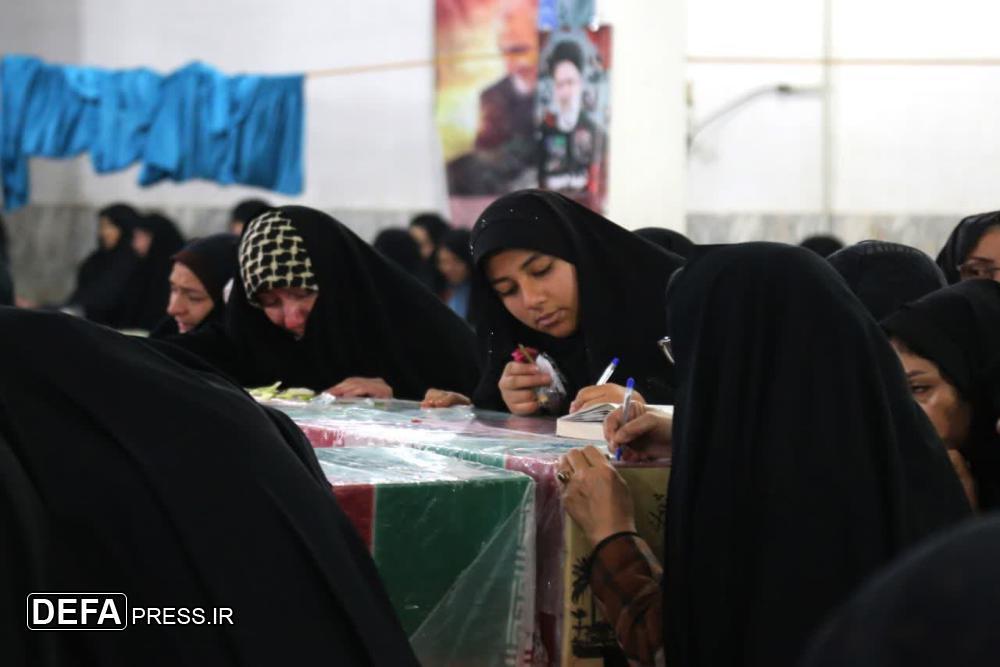 تصاویر/ مراسم استقبال و وداع با پیکر شهدای گمنام در سراسر کشور