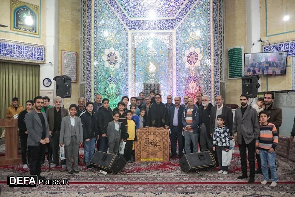 محفل نورانی انس با قرآن در یزد+تصاویر