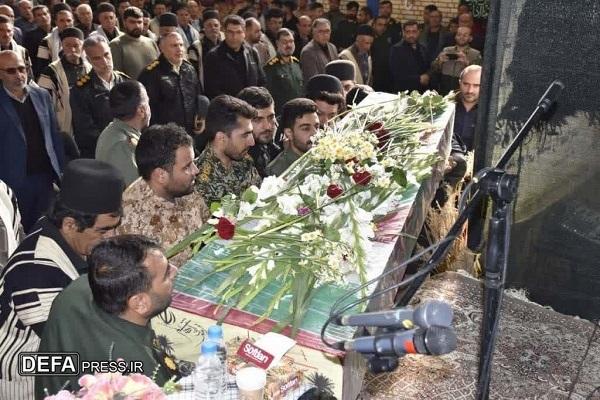 برگزاری یادواره شهدای شهرستان کوهرنگ با حضور شهید گمنام