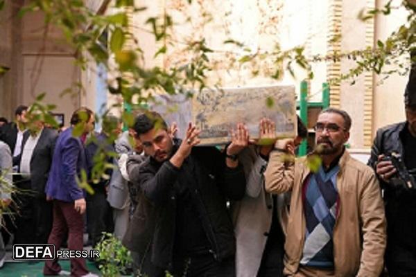 میزبانی دانشجویان از لاله‌های فاطمی+ عکس