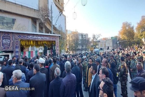 تشییع پیکر ۶ شهید گمنام دوران دفاع‌مقدس در کرمانشاه