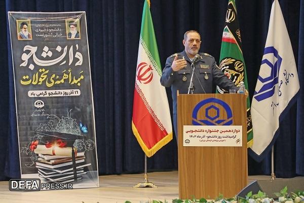 وزیر دفاع: دانشجویان ذخیره حیاتی جامعه هستند و روز دانشجو نماد مبارزه با سلطه‌طلبی است