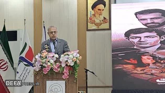 دانشجویان به عنوان یک گروه مرجع اجتماعی تحول آفرین هستند 