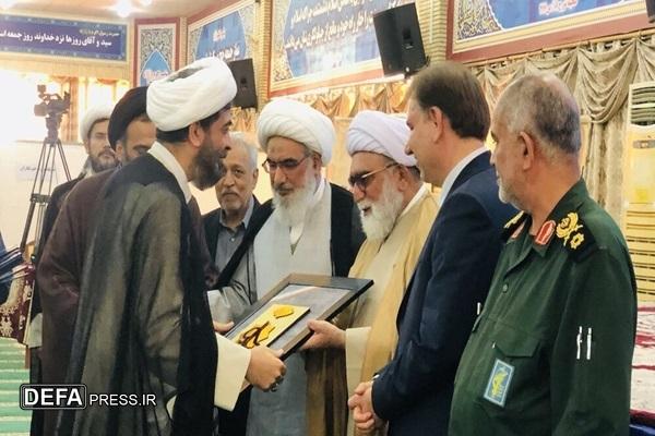 نشان «بلادی» به خانواده شهید عاشوری اعطا شد