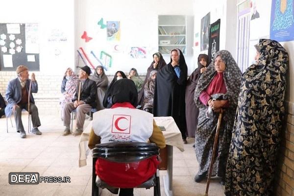 بهره‌مندی روستا‌های کم‌تر برخوردار از خدمات درمانی تیم‌های درمانی هلال احمر خراسان شمالی