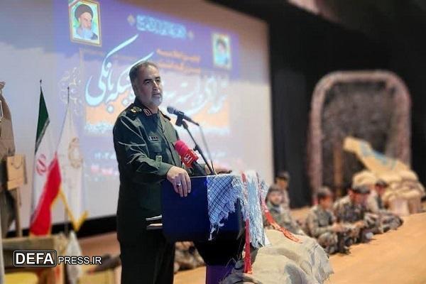 سربلندی ایران اسلامی در دنیا به واسطه مجاهدت شهدا و رزمندگان است