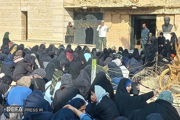 بازدید بیش از ده هزار زائر دانش‌آموز سراسر کشور از موزه دفاع مقدس خرمشهر+ تصاویر