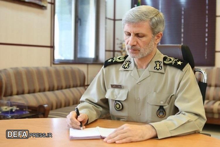 امیر سرتیپ حاتمی درگذشت والده شهیدان «جوادنیا» را تسلیت گفت