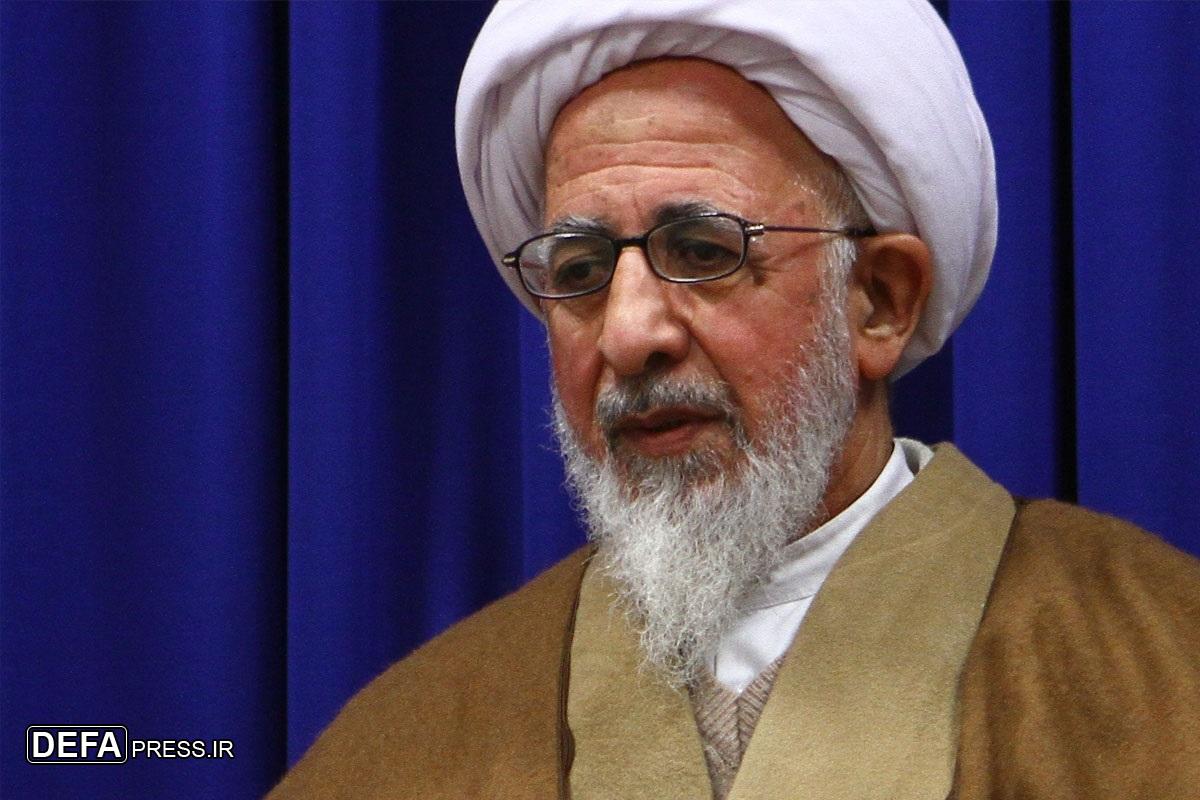 جوادی عاملی: جوانانی مانند شهدای دفاع مقدس داریم که باید قدردانشان بود
