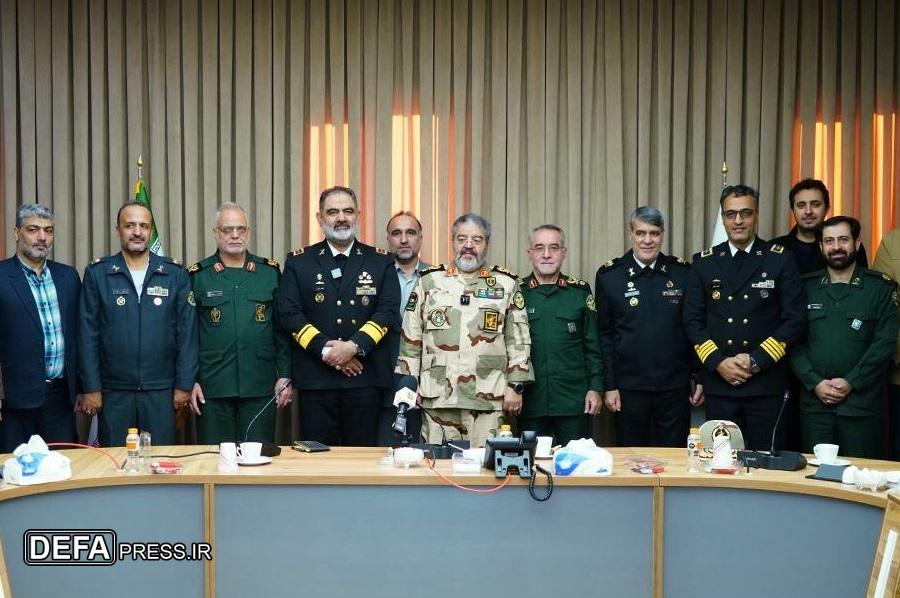 امیر دریادار ایرانی: نگاه سازمان پدافند غیرعامل کشور، توسعه‌ای و حرفه‌ای است