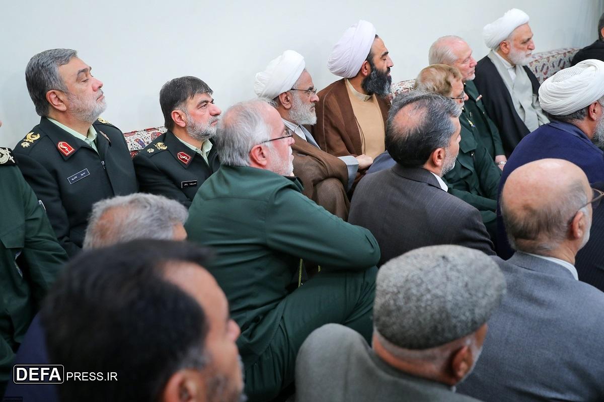 رهبر انقلاب: تلاش برای جدایی دین و تمدن ایرانی غلط است