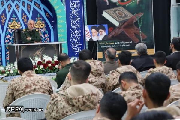 حضور هزاران جوان سرباز آماده در دفاع از نظام اسلامی امنیت را تامین می‌کند