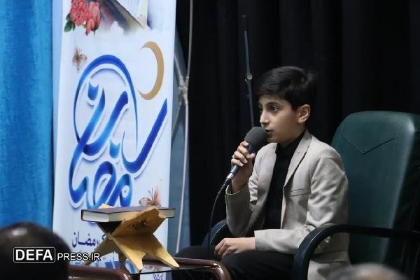 برگزاری محفل قرآنی با حضور فرمانده نیروی دریایی ارتش در رشت