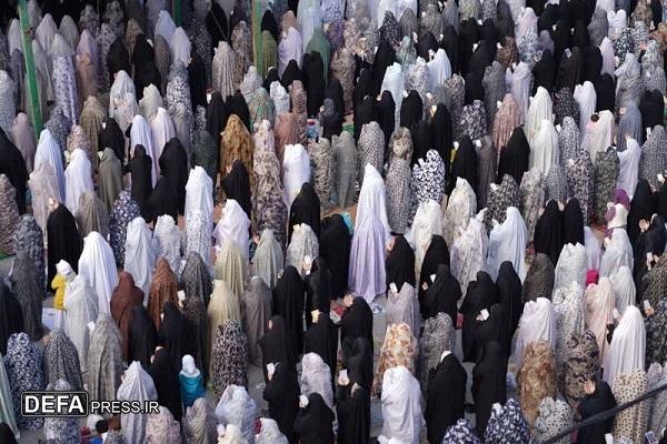 برگزاری نماز عید فطر در خرم آباد+ عکس