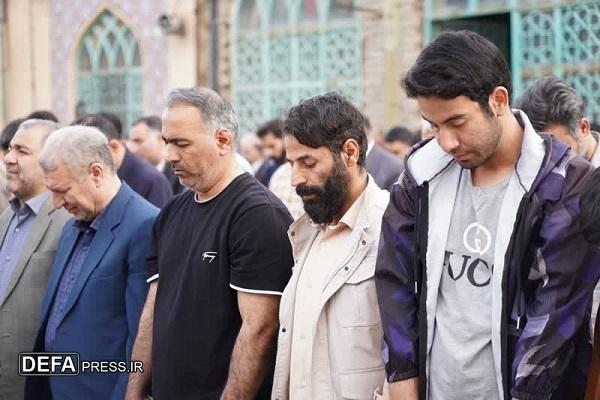 برگزاری نماز عید فطر در خرم آباد+ عکس