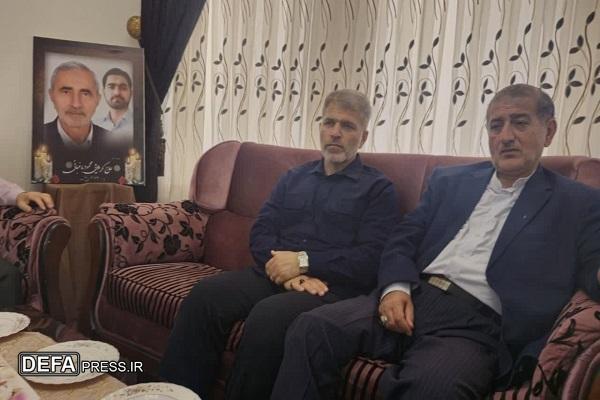 دیدار مسئول دفتر حفظ آثار و نشر ارزش‌های دفاع مقدس بابلسر با خانواده شهدا+ تصاویر