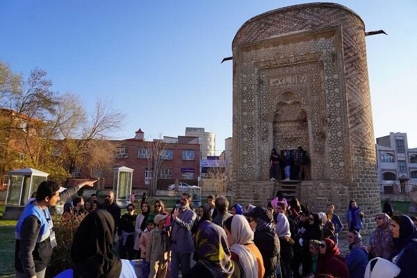 افزایش ۳۲ درصدی بازدید از جاذبه‌های تاریخی و گردشگری آذربایجان غربی