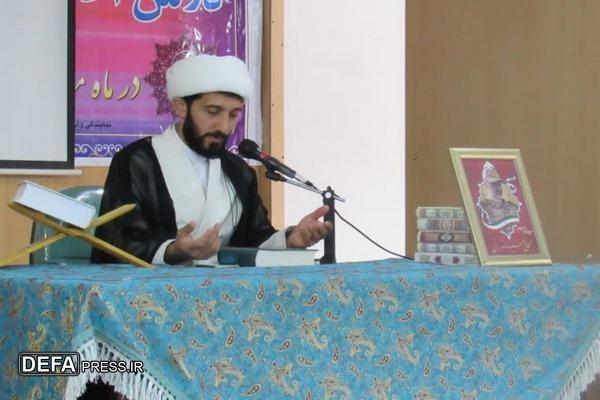 اخلاق نیکو از عوامل پیشرفت انسان است،مسلمان کسی است که مردم از زبان او در آرامش باشند
