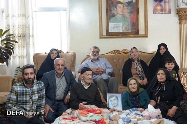 دیدار اعضای کارگروه تاریخ شفاهی آمل با خانواده شهدا