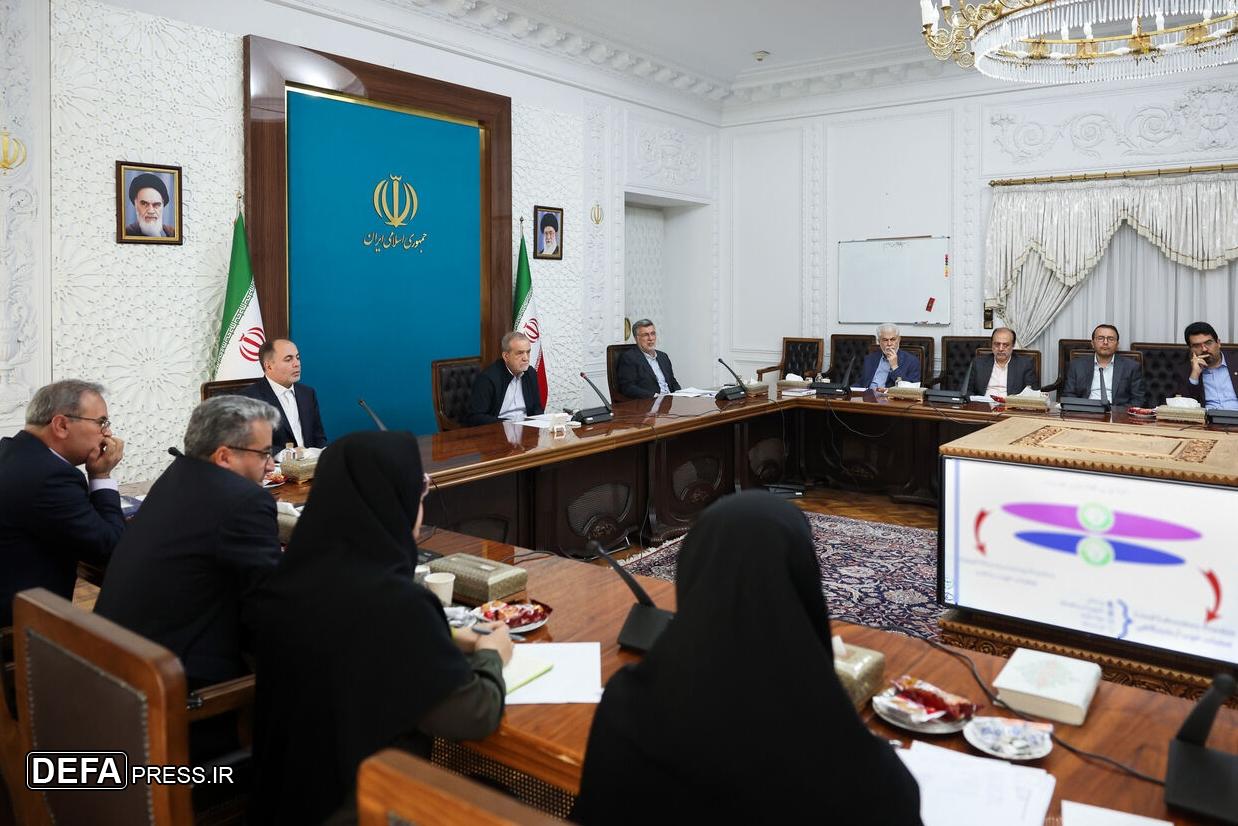 پزشکیان: اشکالات نظام پرداخت‌ها موجب تضییع حقوق نخبگان شده است