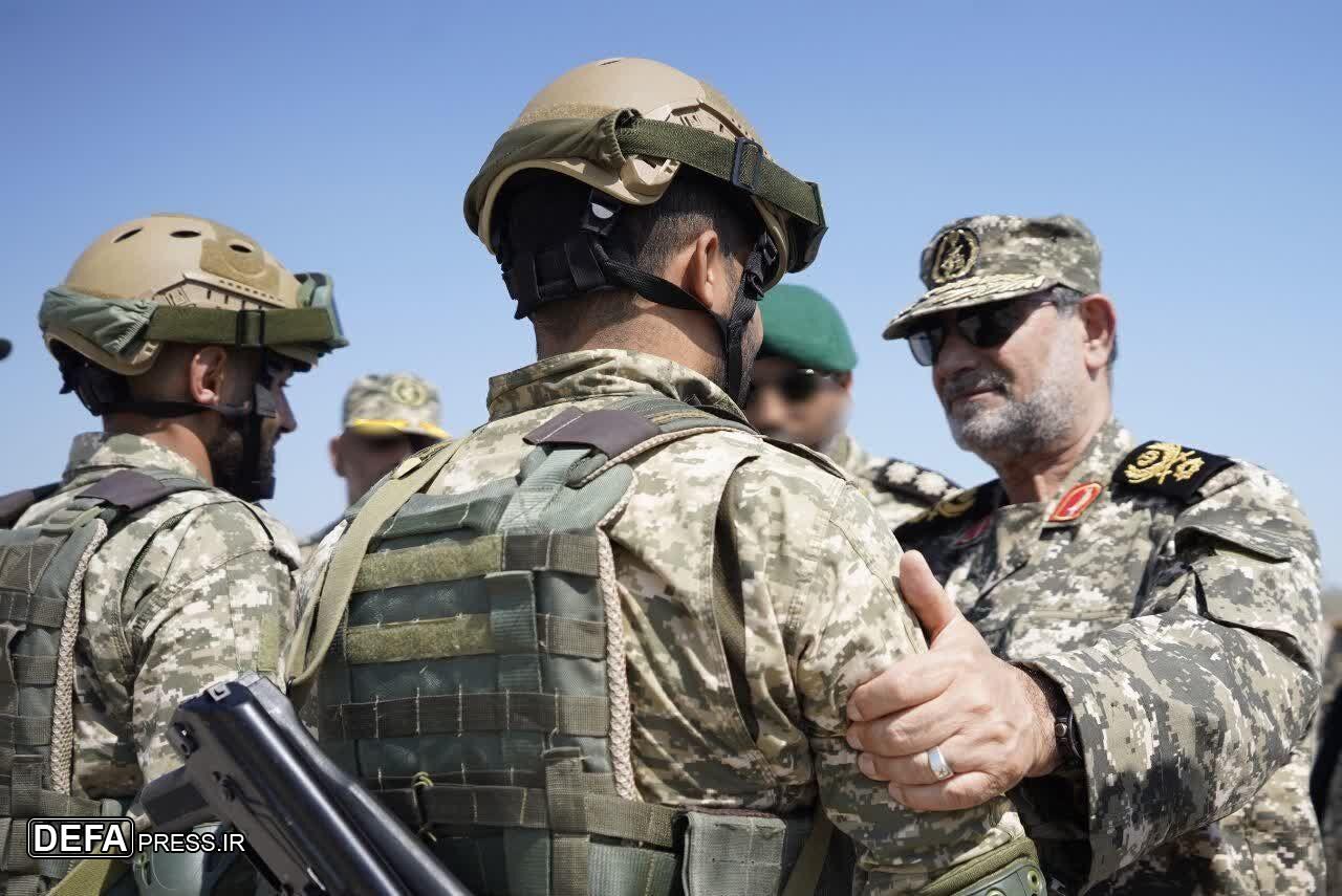 دریادار تنگسیری: راهبرد نیروی دریایی سپاه ارتقای توان رزم برای تقابل با استکبار جهانی است