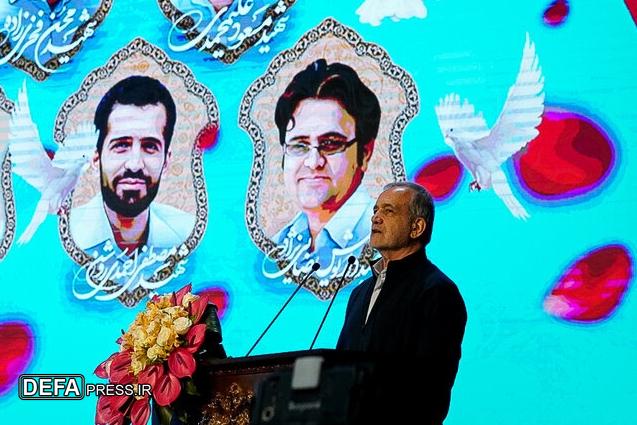 پزشکیان: مقابل هر تجاوزی با قدرت می‌ایستیم