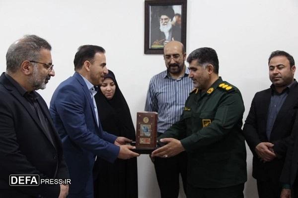 حاتمی: هنرمندان ایرانی پایبند به انقلاب و نظام هستند