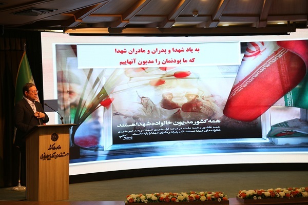 خدمت به خانواده‌های معزز شهدا رسالت بزرگ مدیران است