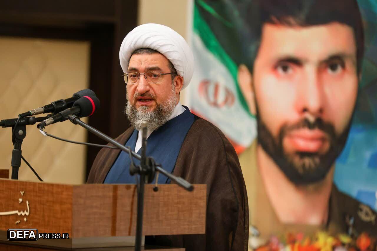 ارتباط با خدا از شاخصه های اصلی شهید صیاد شیرازی بود