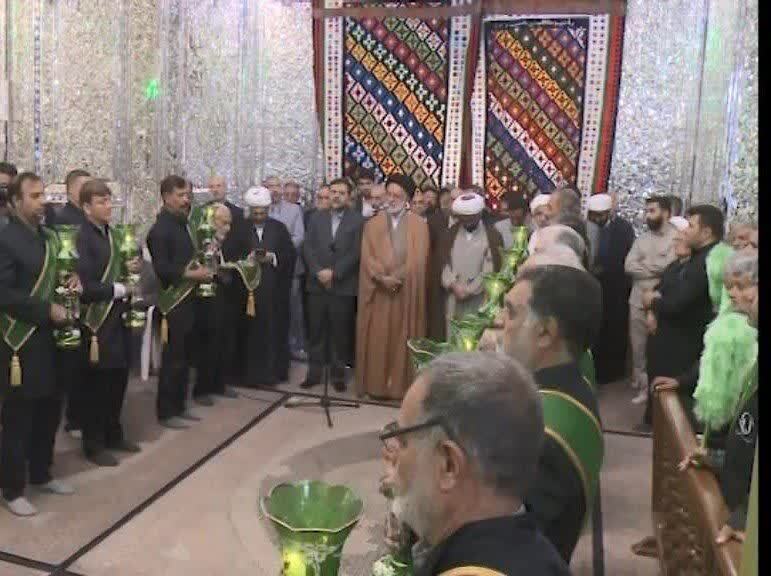 غبارروبی حرم مطهر حضرت سید علاءالدین حسین علیه السلام