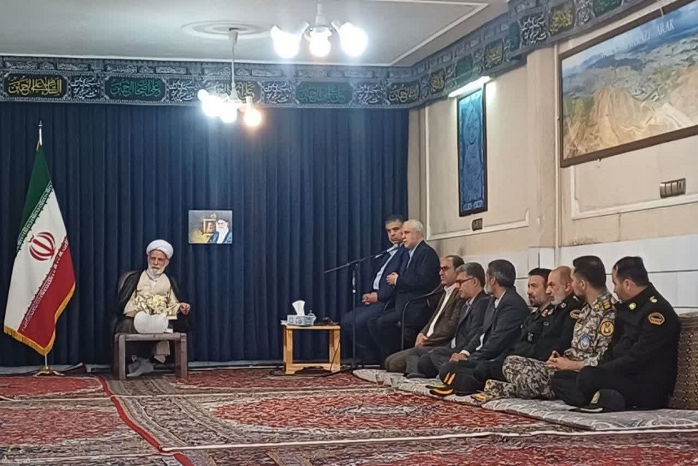 آیت الله دری نجف آبادی: شهدا ارزش‌هایی هستند که جایگزین ندارند