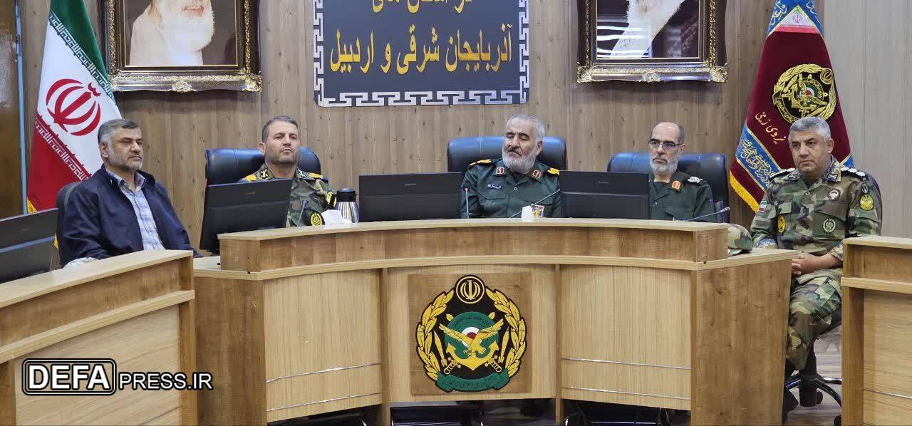 تصاویری با شکوه که امروز به مناسبت روز ارتش در تبریز خلق شد.