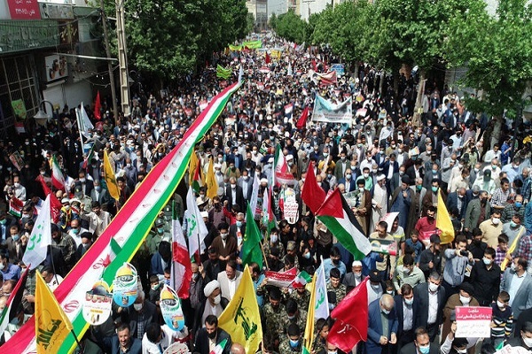 کرمانی ها در حمایت از مردم مظلوم ومقاوم غزه راهپیمایی می کنند