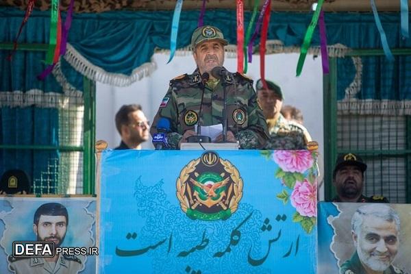 امیر طاهری: آمادگی و اقتدار نیروهای مسلح کشور قابل مقایسه با گذشته نیست