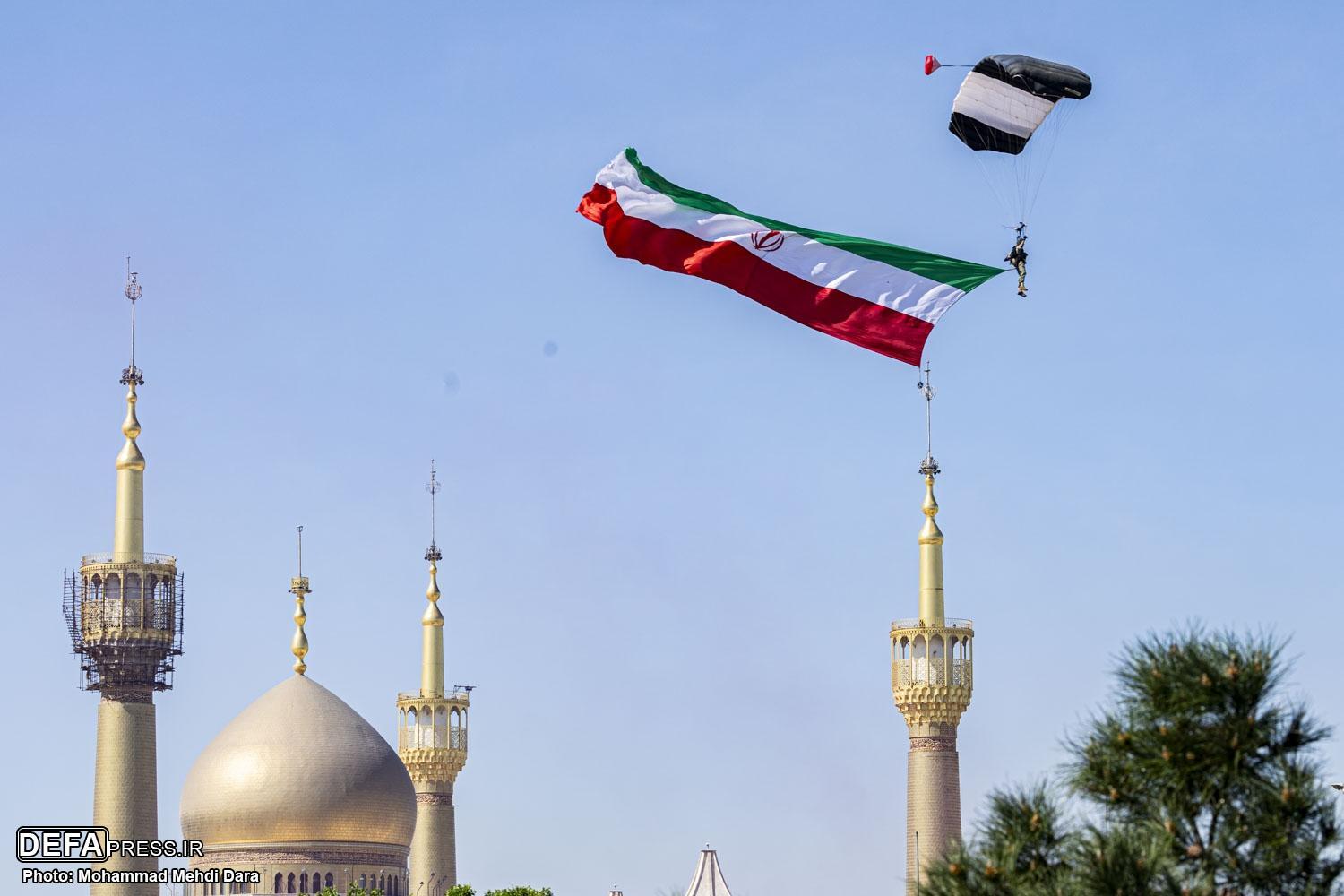 چترِ افتخار، قابِ اقتدار؛ روایت عکاس خبری از رژه ارتش ۱۴۰۴