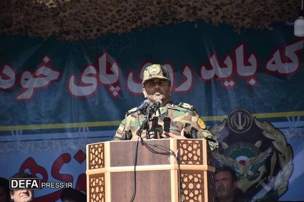 ارتش خاری بر چشم دشمن