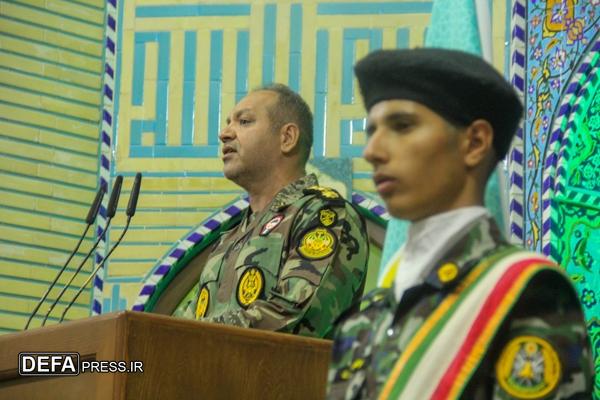 رئیس ستاد گروه رزمی ۵۵ توپخانه اصفهان: ارتش گوش به فرمان رهبر معظم انقلاب آماده مقابله با تهدیدات است/ همکاری ۱۰۰ شرکت دانش بنیان با ارتش