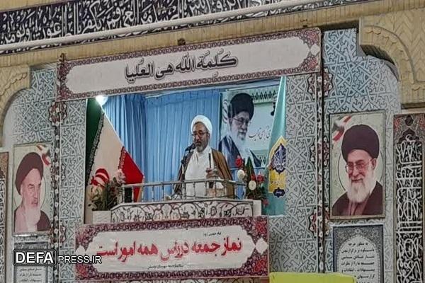 حجت‌الاسلام‌ امینی: امروز ارتش جمهوری اسلامی ایران با پشتوانه مردمی؛ یک سازمان رزم قدرتمند است