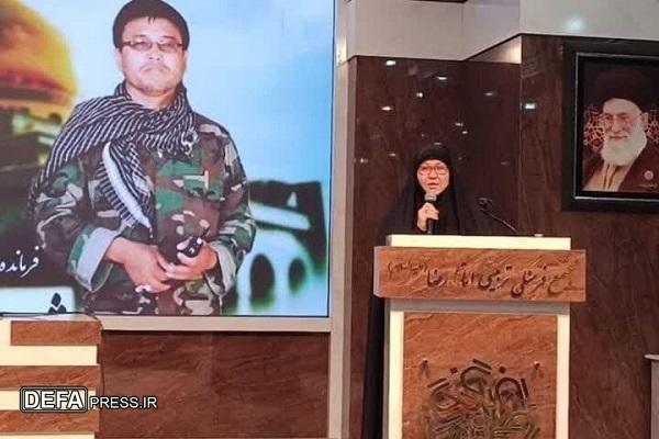 حسینی: شهدا الگوی صبر و جهاد در دفاع از ارزش‌ها هستند