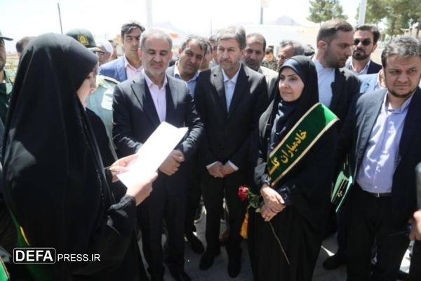 وزیر راه‌ و شهرسازی به عنوان خادم یار افتخاری شهدا انتخاب شد