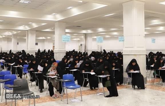 بیش از ۳ هزار و ۷۵۰ داوطلب از سراسر کشور در آزمون ورود به جامعه الزهرا (س) رقابت کردند