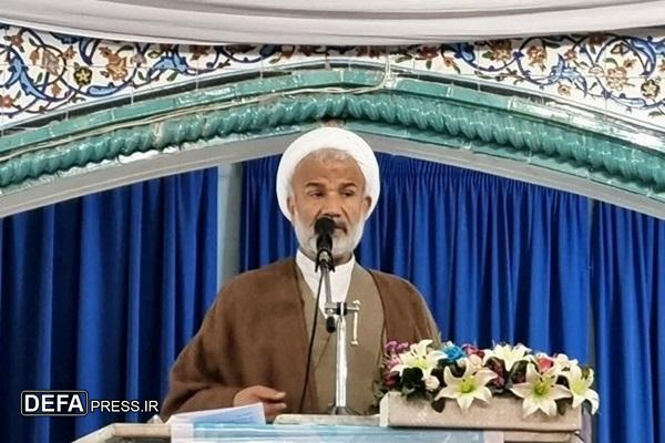 زنده نگه داشتن یاد شهدا و تکریم خانواده آنها وظیفه‌ای دینی و ملی است
